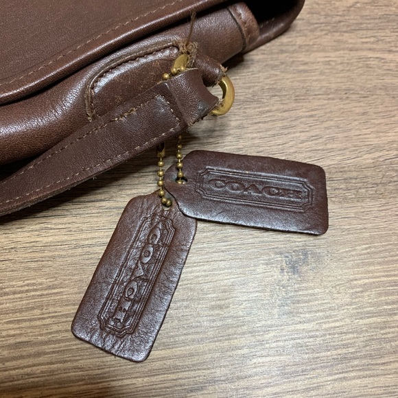 Coach 9076 Brown Gold Leather Cross Body Bag - Picture 6 of 8